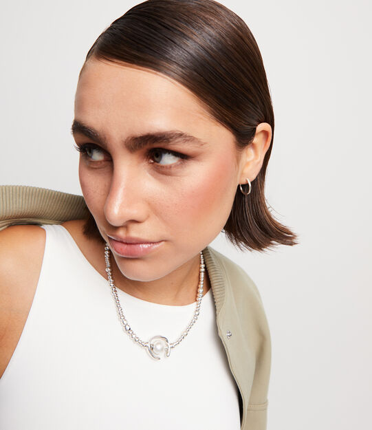 Collar de cuero bañado en plata de ley con perla